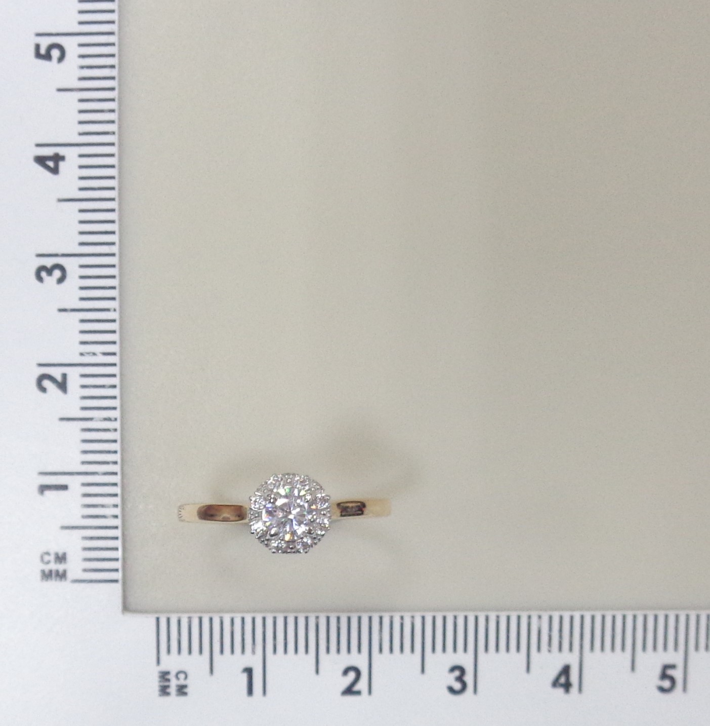 Золотое кольцо 585 пробы; родий; вставки Россыпь Фианит бесцв.;